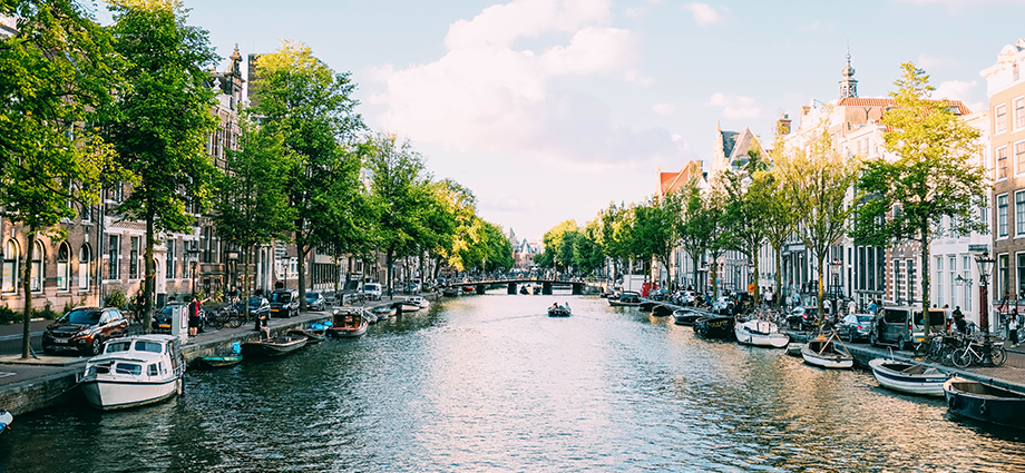 article-best-flight-deals-to-amsterdam